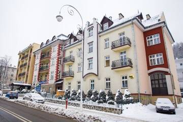 Фотографии Отель Hotel *** NAT Krynica Zdrój г. Крыница-Здруй (Польша) №2 Фото Отель Hotel *** NAT Krynica Zdrój г. Крыница-Здруй 2
