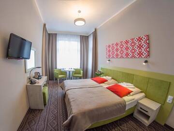 Фото номера Двухместный номер с 2 отдельными кроватями Отель Hotel *** NAT Krynica Zdrój г. Крыница-Здруй 3
