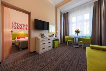 Фото номера Трехместный номер-студио Отель Hotel *** NAT Krynica Zdrój г. Крыница-Здруй 10